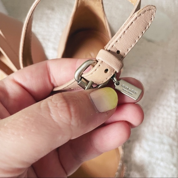 Coach Kiki Heels NWOT - Picture 4 of 10